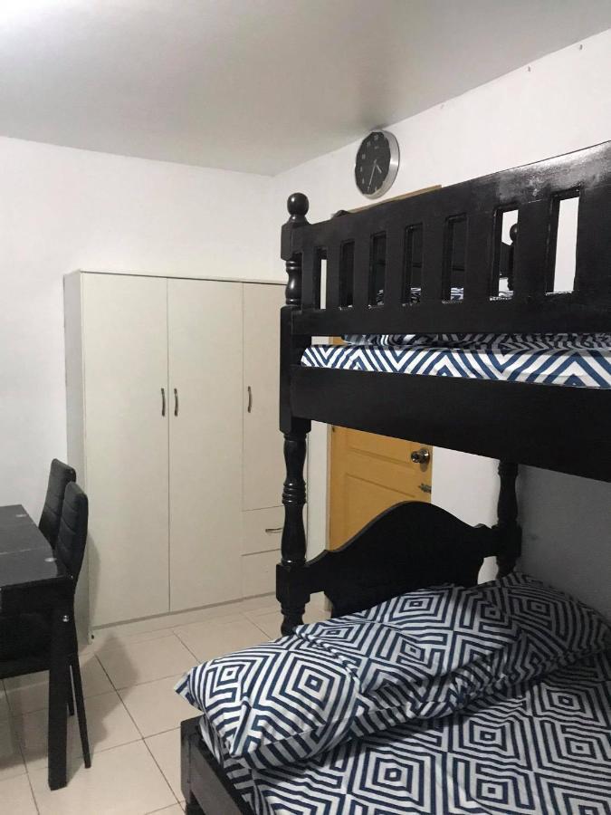 فندق Rv3 Transient House آنغلوس المظهر الخارجي الصورة